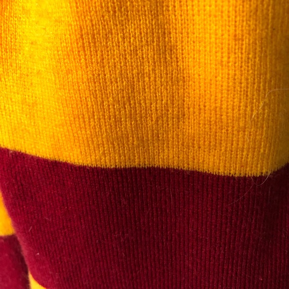 Gryffindor scarf - Picture 3 of 3